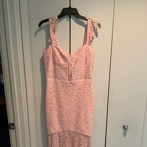 Dress: Lace Melissa Gown